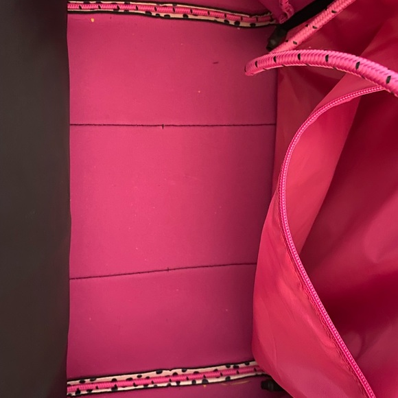 Polka Dot Neoprene Tote - elle paige- Barely used! - Picture 6 of 9